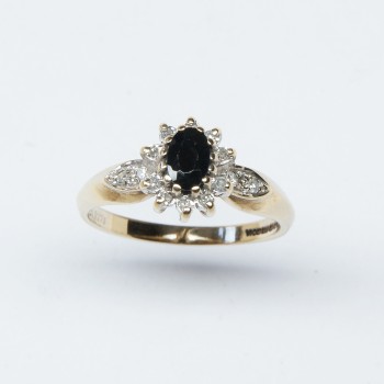 9ct Gold Sapphire/Diamond Ring